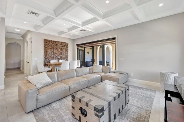 832 SW 34th Avenue, Boynton Beach, FL 33435