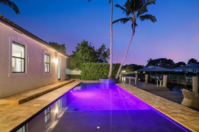 832 SW 34th Avenue, Boynton Beach, FL 33435