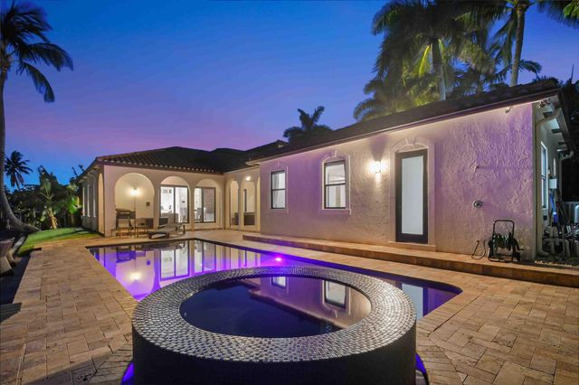 832 SW 34th Avenue, Boynton Beach, FL 33435