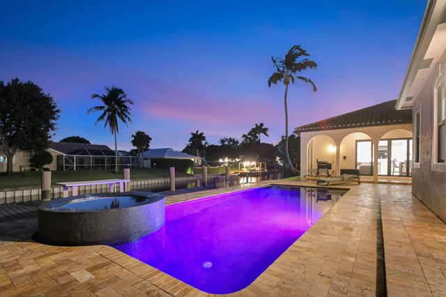 832 SW 34th Avenue, Boynton Beach, FL 33435