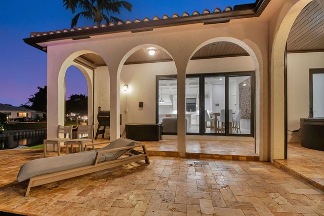 832 SW 34th Avenue, Boynton Beach, FL 33435