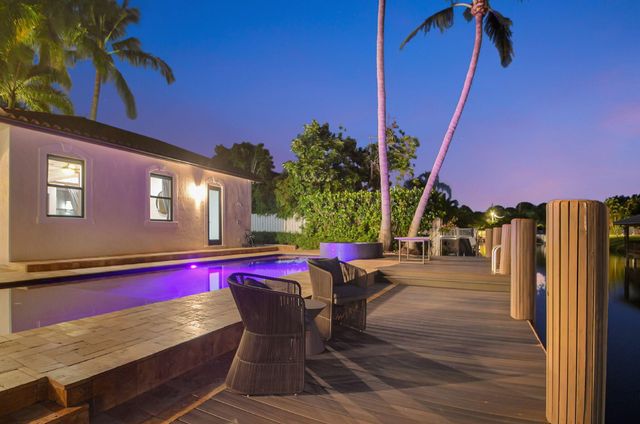 832 SW 34th Avenue, Boynton Beach, FL 33435