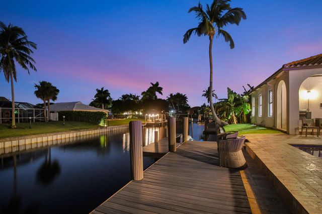 832 SW 34th Avenue, Boynton Beach, FL 33435