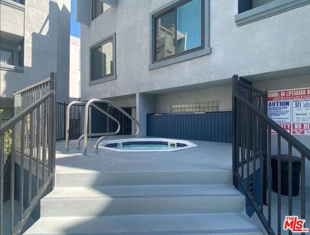1940 N Highland Avenue 81, Los Angeles, CA 90068