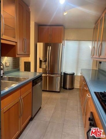 1940 N Highland Avenue 81, Los Angeles, CA 90068