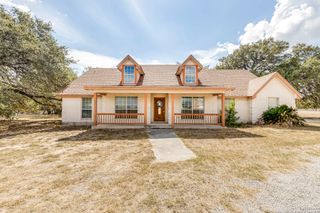206 Tipperary Lane, Floresville, TX 78114