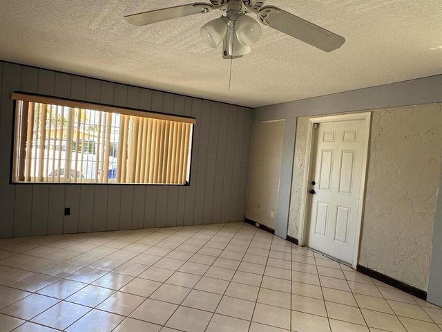 2180 NW 93rd Avenue, Pembroke Pines, FL 33024