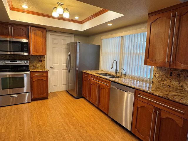 2180 NW 93rd Avenue, Pembroke Pines, FL 33024