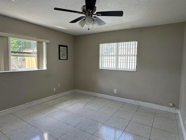 2180 NW 93rd Avenue, Pembroke Pines, FL 33024