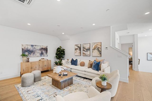 16015 Bartlett Court, Los Gatos, CA 95032