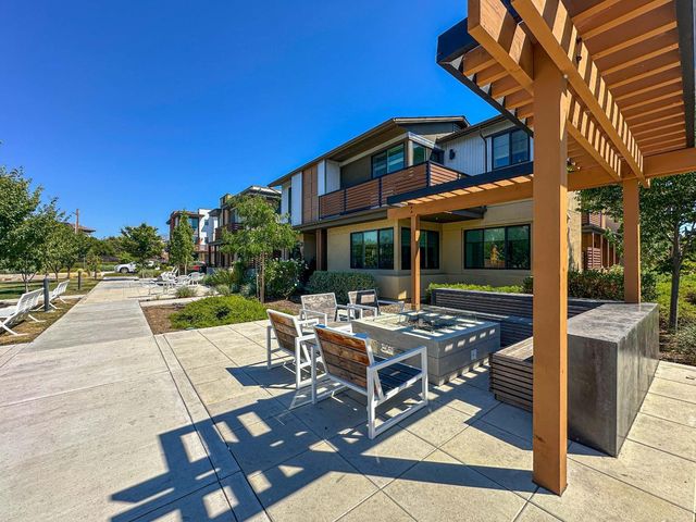 16015 Bartlett Court, Los Gatos, CA 95032