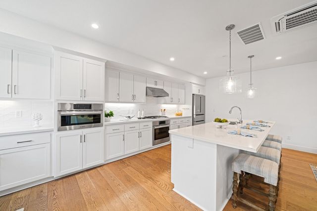 16015 Bartlett Court, Los Gatos, CA 95032