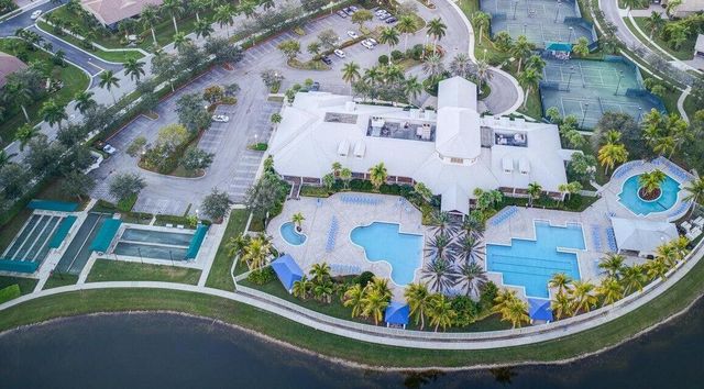 2405 Windjammer Way, West Palm Beach, FL 33411