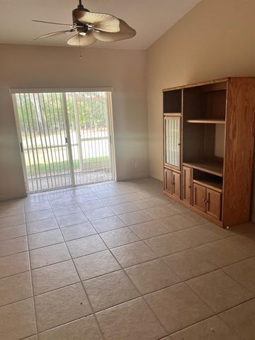 2405 Windjammer Way, West Palm Beach, FL 33411