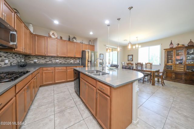 9481 S Horned Lizard Circle, Tucson, AZ 85747