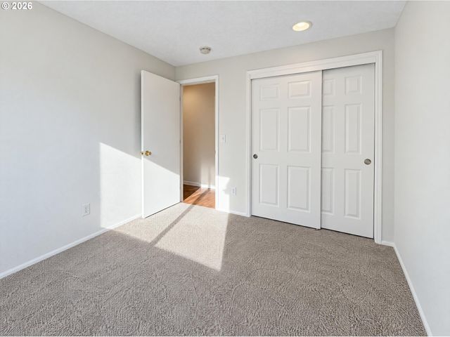 790 HEATHER Way, Gladstone, OR 97027