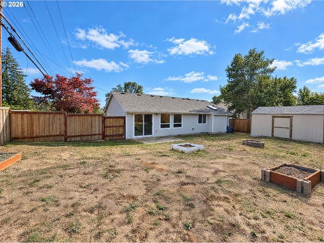 790 HEATHER Way, Gladstone, OR 97027