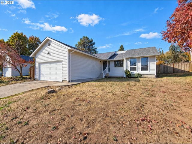 790 HEATHER Way, Gladstone, OR 97027
