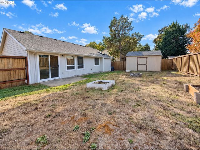 790 HEATHER Way, Gladstone, OR 97027