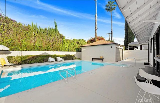 5430 Geyser Avenue, Tarzana, CA 91356