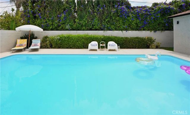 5430 Geyser Avenue, Tarzana, CA 91356