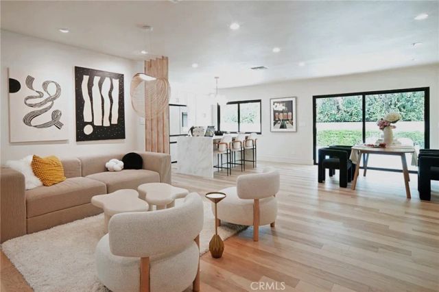 5430 Geyser Avenue, Tarzana, CA 91356