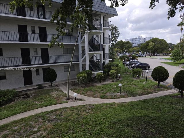 3360 Spanish Moss Terrace 203, Lauderhill, FL 33319