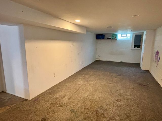 4919 Karen Avenue SW, Wyoming, MI 49548