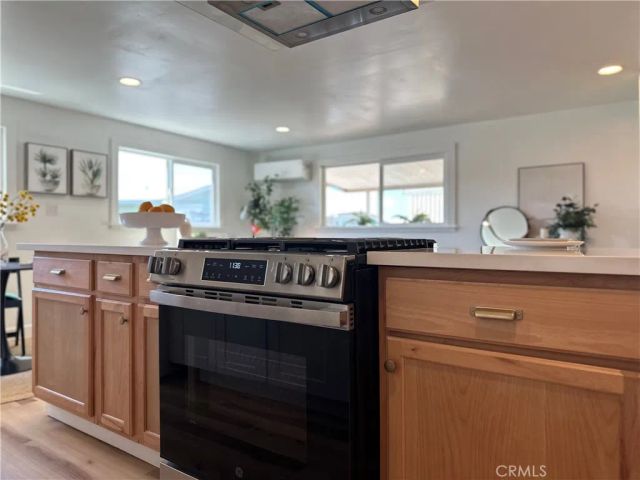 225 N Akers 308, Visalia, CA 93291