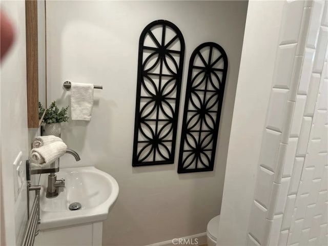 225 N Akers 308, Visalia, CA 93291