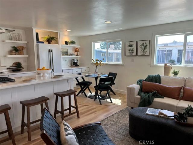 225 N Akers 308, Visalia, CA 93291