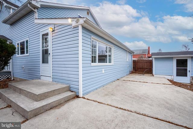 266 BAKERS BASIN, Lawrence, NJ 08648