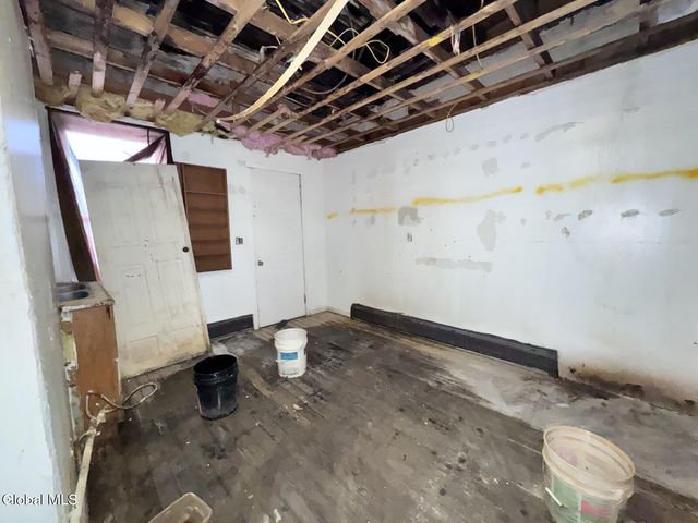 67 Walter Street, Albany, NY 12204