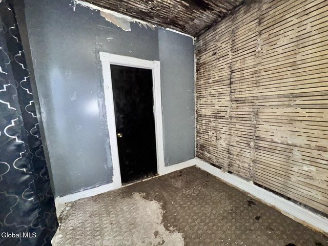 67 Walter Street, Albany, NY 12204