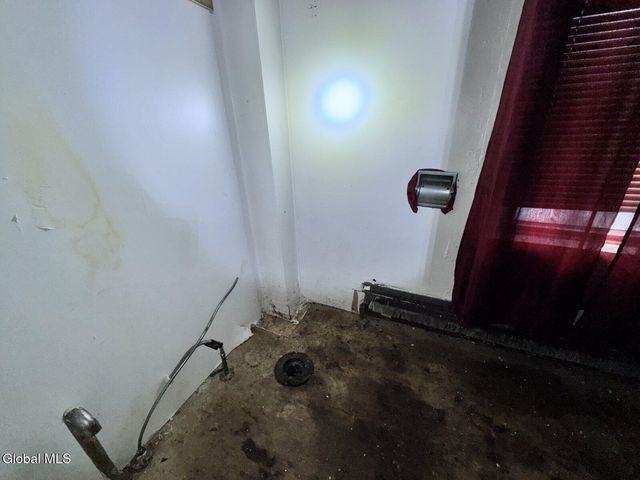 67 Walter Street, Albany, NY 12204