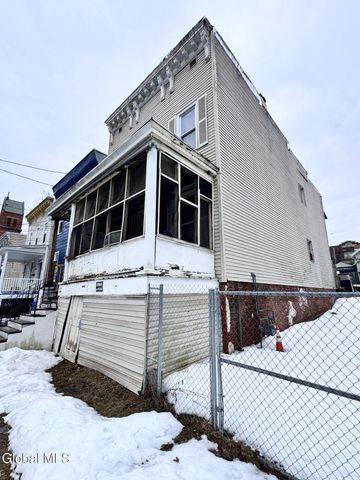 67 Walter Street, Albany, NY 12204