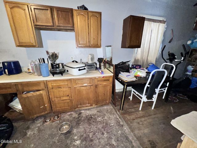 67 Walter Street, Albany, NY 12204