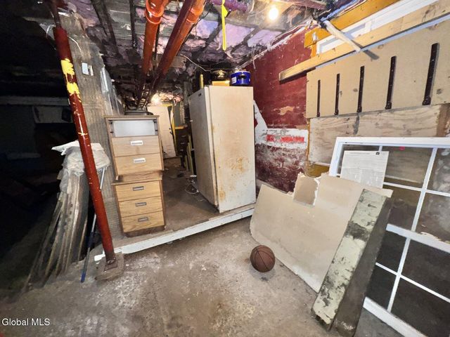 67 Walter Street, Albany, NY 12204