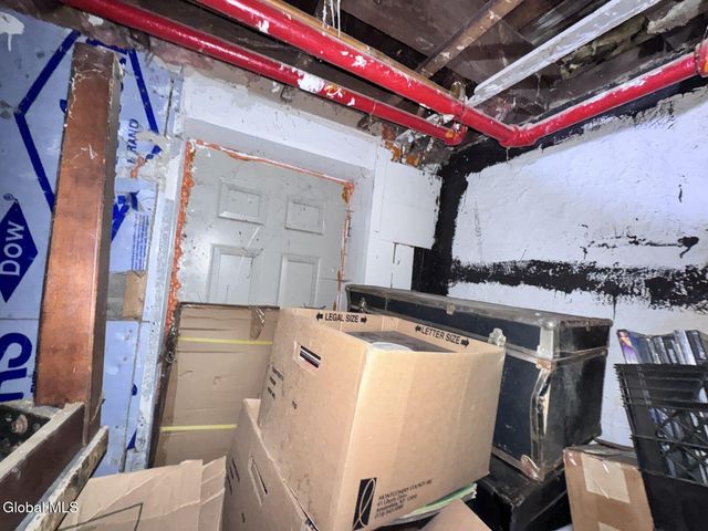 67 Walter Street, Albany, NY 12204