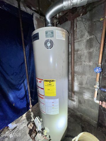 67 Walter Street, Albany, NY 12204