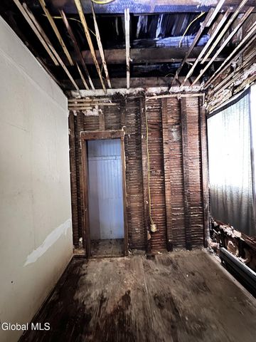 67 Walter Street, Albany, NY 12204