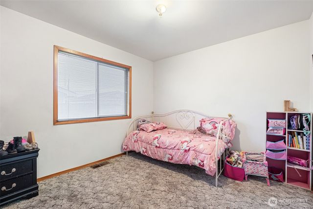 238 E Street NE, Ephrata, WA 98823