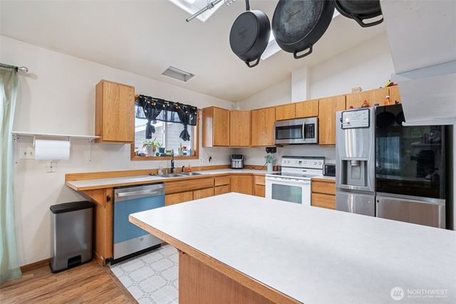 238 E Street NE, Ephrata, WA 98823