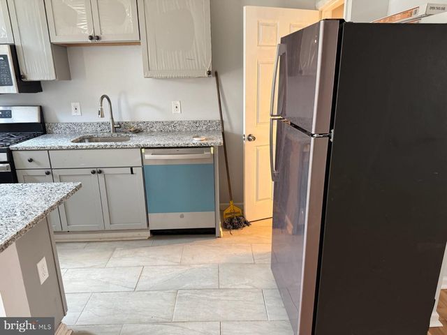 3327 ELMLEY AVE, Baltimore, MD 21213