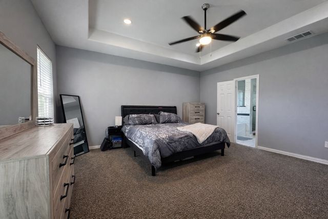211 Kelly Lane, Seven Points, TX 75143
