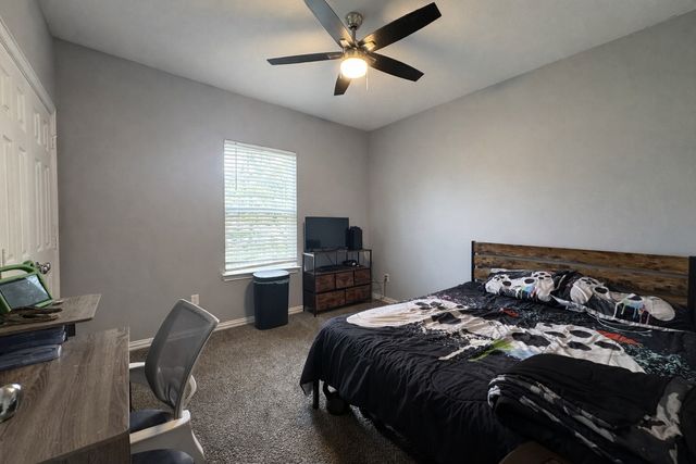 211 Kelly Lane, Seven Points, TX 75143
