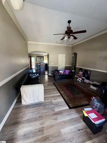 8 Robin Drive, Anderson, SC 29626