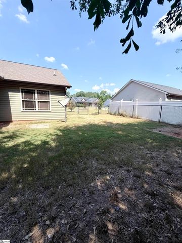 8 Robin Drive, Anderson, SC 29626