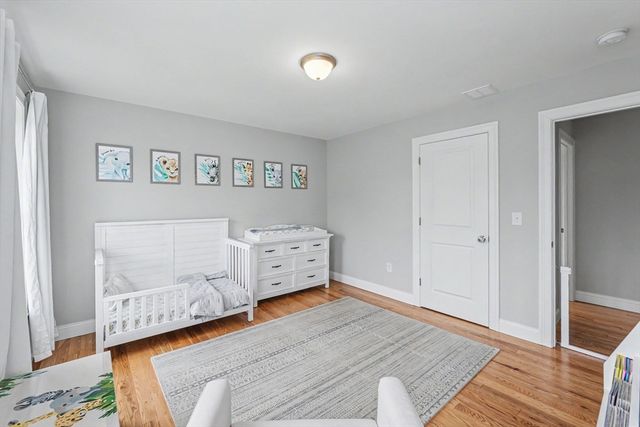 265 Standish Ln, Hudson, NH 03051