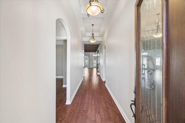 323 W Bend Drive, League City, TX 77573